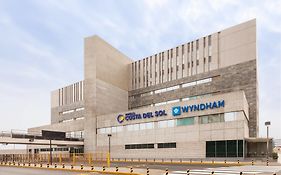 Wyndham Costa Del Sol Lima Airport